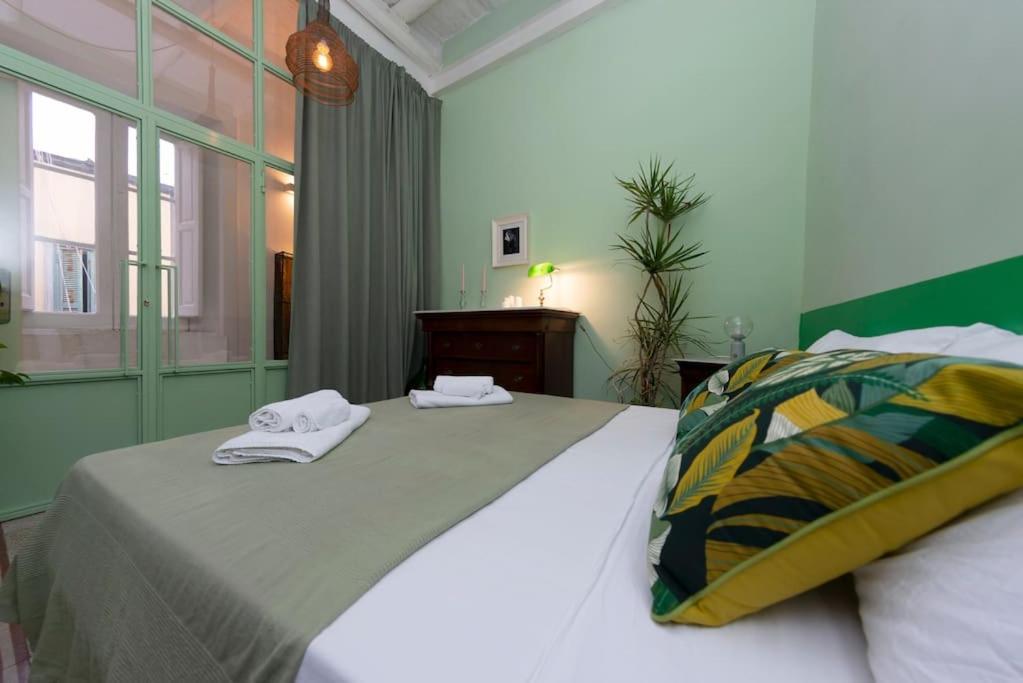 Charming Apartment With Balcony In The Historic Center Neapol Exteriér fotografie